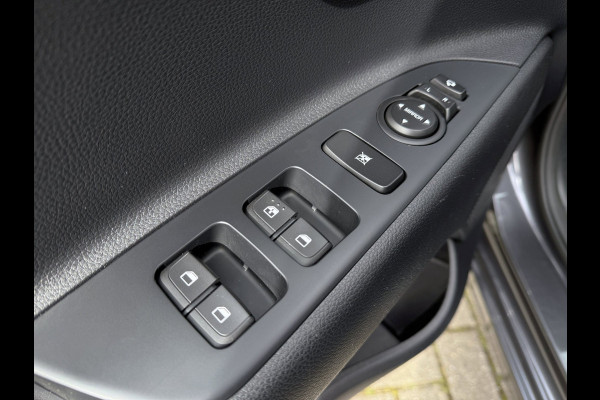 Kia Rio 1.4 DynamicLine Aut. - Navigatie - Achteruitrijcamera - Cruise Control - Climate Control - PDC - Bluetooth - Nette auto!