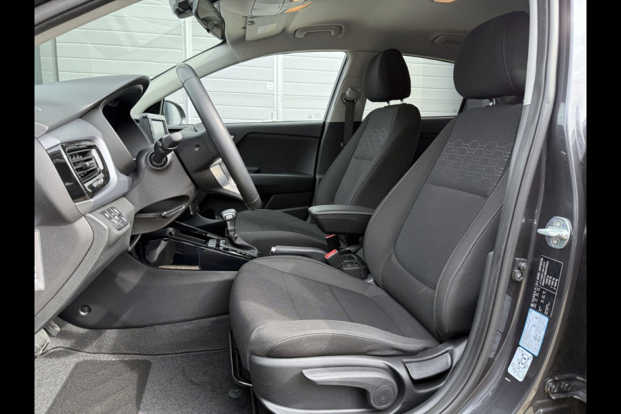 Kia Rio 1.4 DynamicLine Aut. - Navigatie - Achteruitrijcamera - Cruise Control - Climate Control - PDC - Bluetooth - Nette auto!