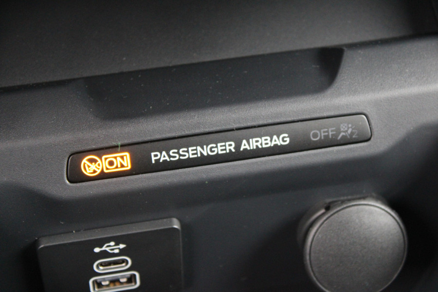 Ford Transit Courier 1.0 EcoBoost Trend 125pk - Winterpakket - Carplay - Trekhaak - Camera - Cruise - Rijklaar