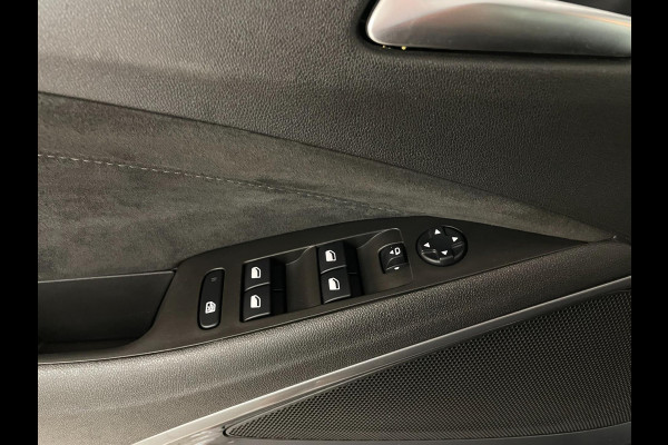 Opel Crossland 1.2 Turbo Elegance 130PK AUTOMAAT AIRCO NAVI CRUISE CAMERA ALCANTARA HEAD UP STOELVERW TREKHAAK NIEUWSTAAT