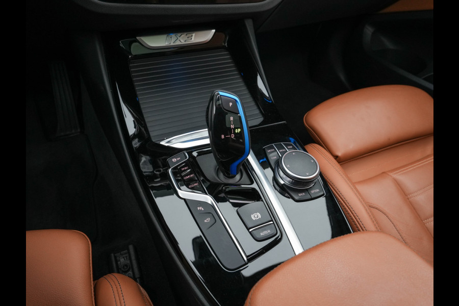 BMW iX3 High Executive 80 kWh [ 3-Fase -11kW] {SOH-98%} (INCL-BTW) Aut. *PANO | LEATHER | HARMAN/KARDON | FULL-LED | BLINDSPOT | MEMORY-PACK | DIGI-COCKPIT | HEATED-SPORTSEATS | KEYLESS | TOPVIEW | DAB+ | NAVI-FULLMAP | HEAD-UP | ...