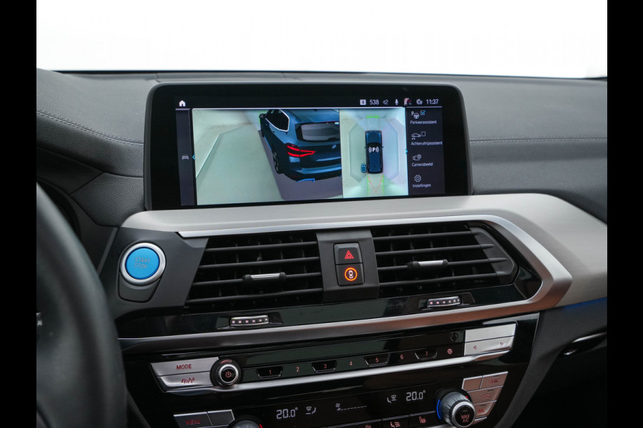 BMW iX3 High Executive 80 kWh [ 3-Fase -11kW] {SOH-98%} (INCL-BTW) Aut. *PANO | LEATHER | HARMAN/KARDON | FULL-LED | BLINDSPOT | MEMORY-PACK | DIGI-COCKPIT | HEATED-SPORTSEATS | KEYLESS | TOPVIEW | DAB+ | NAVI-FULLMAP | HEAD-UP | ...