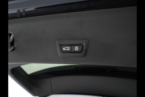 BMW iX3 High Executive 80 kWh [ 3-Fase -11kW] {SOH-98%} (INCL-BTW) Aut. *PANO | LEATHER | HARMAN/KARDON | FULL-LED | BLINDSPOT | MEMORY-PACK | DIGI-COCKPIT | HEATED-SPORTSEATS | KEYLESS | TOPVIEW | DAB+ | NAVI-FULLMAP | HEAD-UP | ...