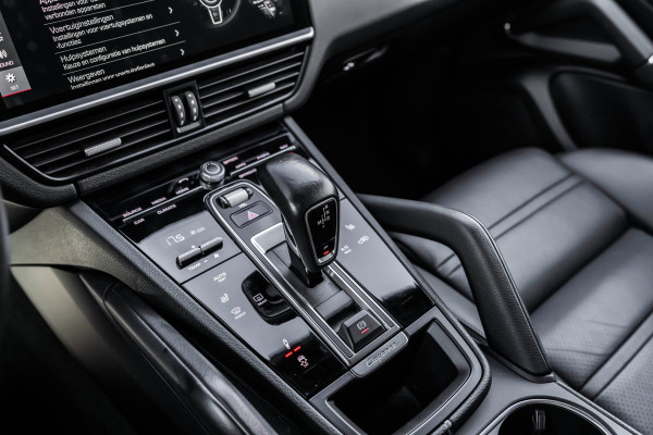 Porsche Cayenne Coupé 3.0 PANO LED LEDER