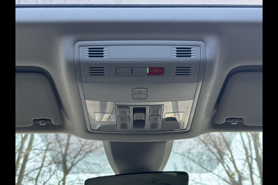 Škoda Karoq 1.5 TSI ACT 150PK DSG CLEVER CAMERA/NAVI/PANORAMADAK!