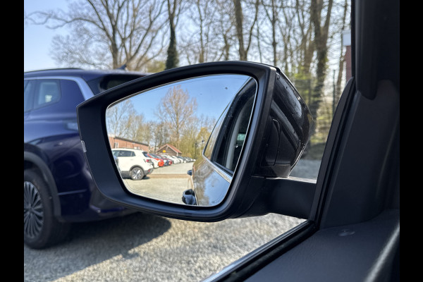 Škoda Karoq 1.5 TSI ACT 150PK DSG CLEVER CAMERA/NAVI/PANORAMADAK!