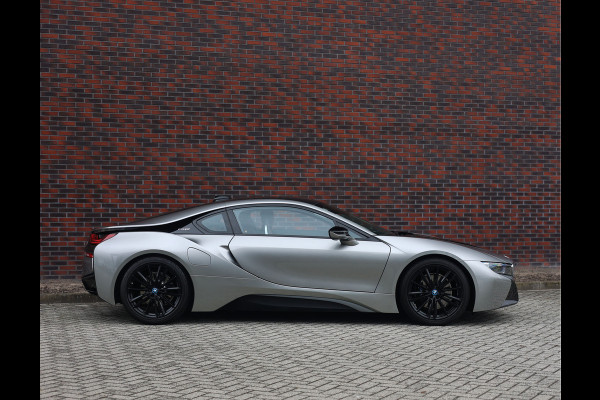 BMW i8 | Laserlicht - Carplay - Facelift