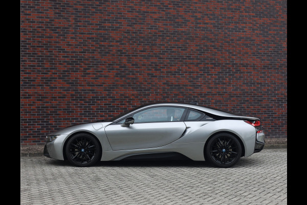 BMW i8 | Laserlicht - Carplay - Facelift