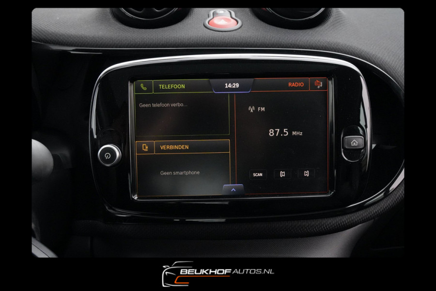 Smart Fortwo EQ Comfort PLUS 18 kWh Sport Leer Camera Pano