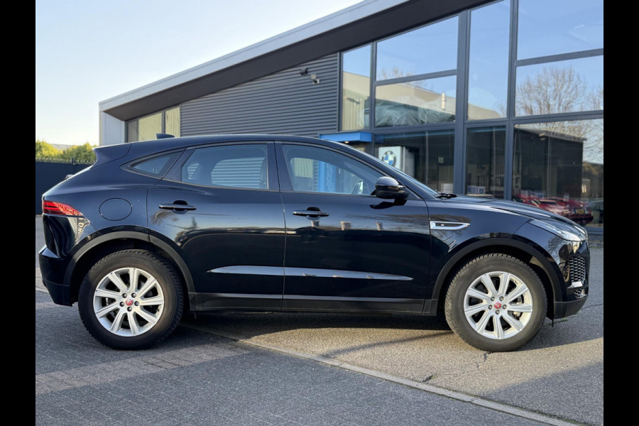 Jaguar E-Pace 2.0 P200 AWD R-Dynamic VAN: 31.900,- VOOR 29.877,- UW LENTEVOORDEEL: 2.023,- | RIJKLAARPRIJS INCL 12 MND BOVAG GARANTIE| PANO| ELEK. ACHTERKLEP| ELEK. STOEL| LEER| TREKHAAK LED