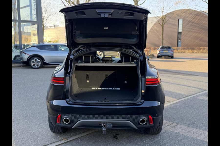 Jaguar E-Pace 2.0 P200 AWD R-Dynamic VAN: 31.900,- VOOR 29.877,- UW LENTEVOORDEEL: 2.023,- | RIJKLAARPRIJS INCL 12 MND BOVAG GARANTIE| PANO| ELEK. ACHTERKLEP| ELEK. STOEL| LEER| TREKHAAK LED