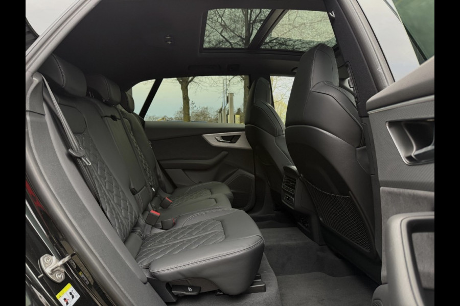 Audi Q8 Q8 55 Tfsi S-LINE Competiton 23 inch soft close RS zetels head-up trekhaak