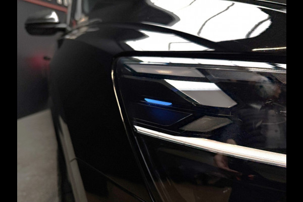 Audi Q8 Q8 55 Tfsi S-LINE Competiton 23 inch soft close RS zetels head-up trekhaak