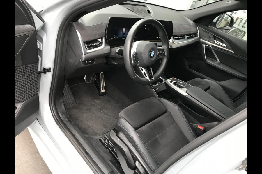 BMW X2 sDrive20i M-sport Automaat