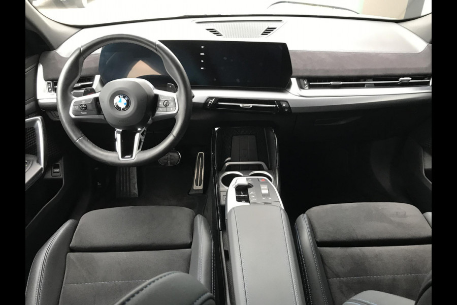 BMW X2 sDrive20i M-sport Automaat
