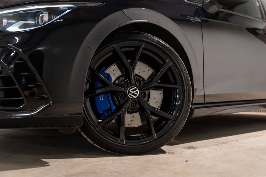 Volkswagen Golf 2.0 TSI R 4Motion PANO IQ CAMERA