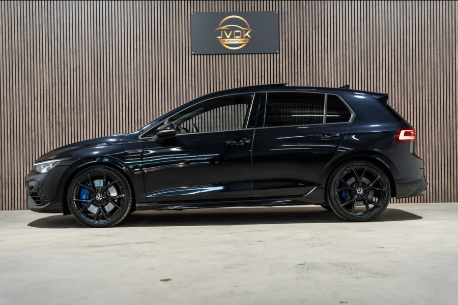 Volkswagen Golf 2.0 TSI R 4Motion PANO IQ CAMERA