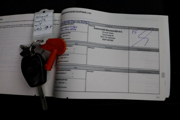 Renault Master T35 Z.E. 33 kWh 100% Electrische bakwagen met laadklep SOH 99% 11-2022