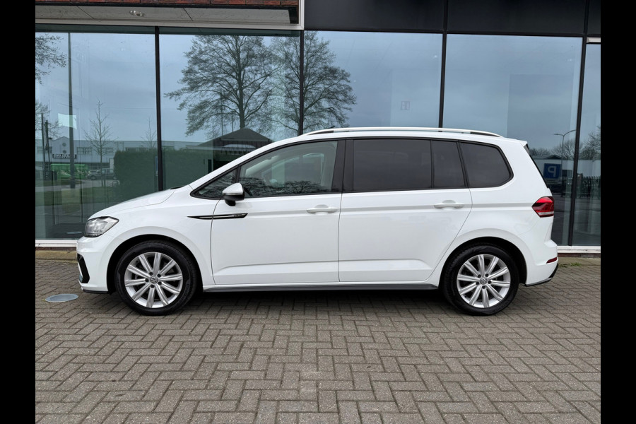 Volkswagen Touran 1.2 TSI Highline Edition R Line 7p - Navi - Trekhaak - LED