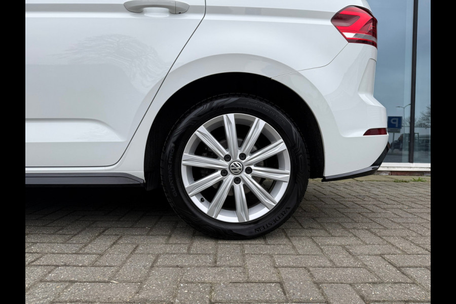 Volkswagen Touran 1.2 TSI Highline Edition R Line 7p - Navi - Trekhaak - LED