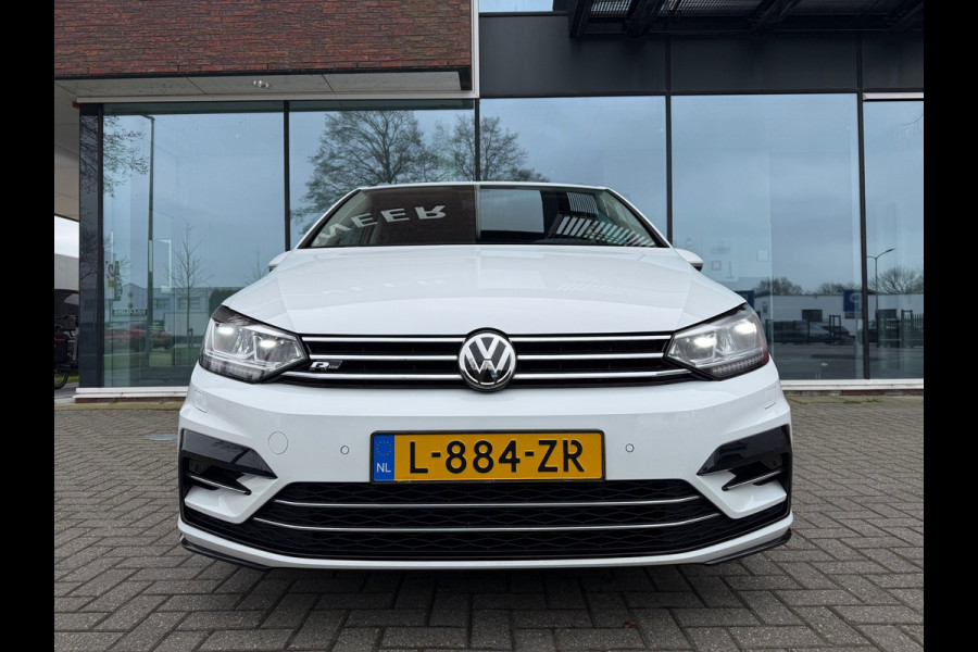 Volkswagen Touran 1.2 TSI Highline Edition R Line 7p - Navi - Trekhaak - LED