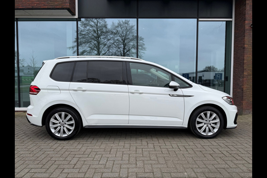 Volkswagen Touran 1.2 TSI Highline Edition R Line 7p - Navi - Trekhaak - LED