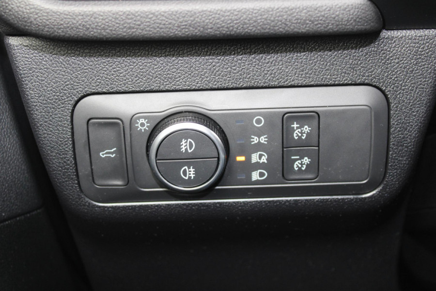 Ford Kuga 2.5 FHEV Active X 190pk | Driver Assistance Pack | 4WD | Technology Pack | 2.100kg Trekgewicht | Winterpack | Panoramadak | All Weather Banden | Geen stekker nodig