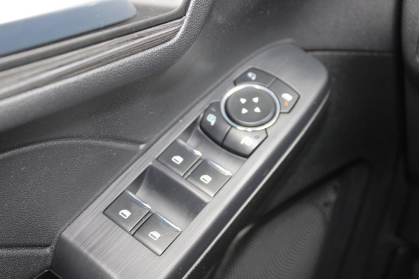 Ford Kuga 2.5 FHEV Active X 190pk | Driver Assistance Pack | 4WD | Technology Pack | 2.100kg Trekgewicht | Winterpack | Panoramadak | All Weather Banden | Geen stekker nodig