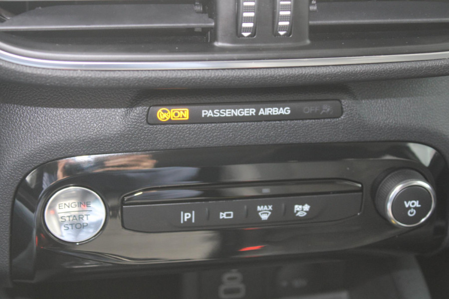 Ford Kuga 2.5 FHEV Active X 190pk | Driver Assistance Pack | 4WD | Technology Pack | 2.100kg Trekgewicht | Winterpack | Panoramadak | All Weather Banden | Geen stekker nodig