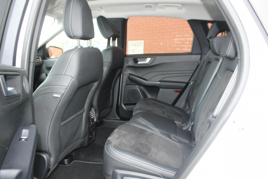 Ford Kuga 2.5 FHEV Active X 190pk | Driver Assistance Pack | 4WD | Technology Pack | 2.100kg Trekgewicht | Winterpack | Panoramadak | All Weather Banden | Geen stekker nodig