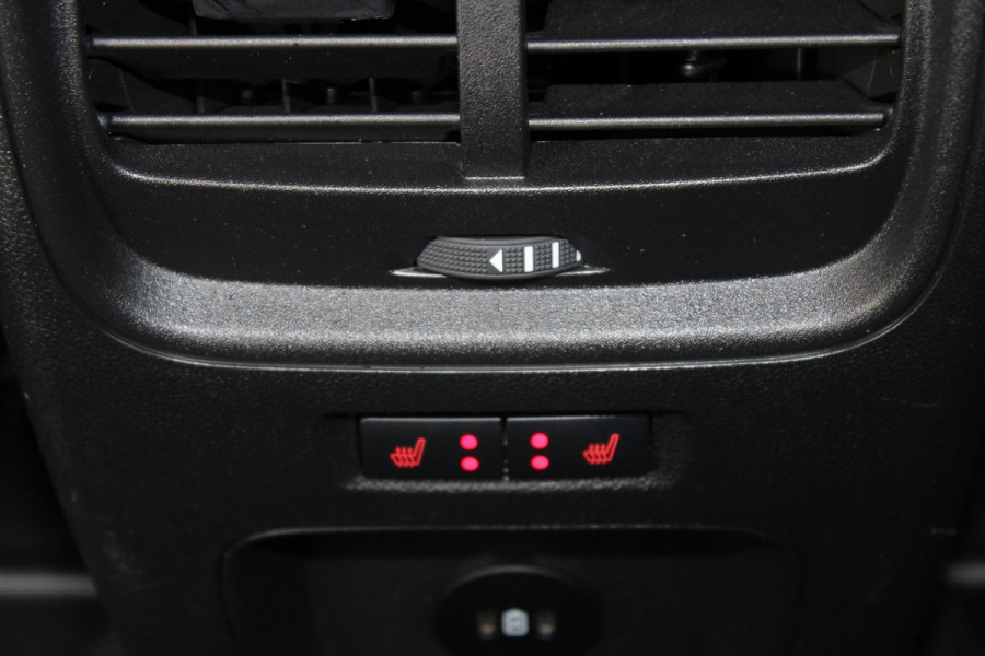 Ford Kuga 2.5 FHEV Active X 190pk | Driver Assistance Pack | 4WD | Technology Pack | 2.100kg Trekgewicht | Winterpack | Panoramadak | All Weather Banden | Geen stekker nodig