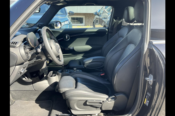 MINI Mini Electric Yours 33 kWh SOH 100% | VAN €20.900,- NU VOOR SLECHTS €18.877,- Uw LENTEVOORDEEL €2.023,-| SUPER COMPLEET UITGEVOERD| PANO | HARMAN KARDON | STOELVERWARMING| HEAD-UP DISPLAY| ACHTERUITRIJCAMERA|