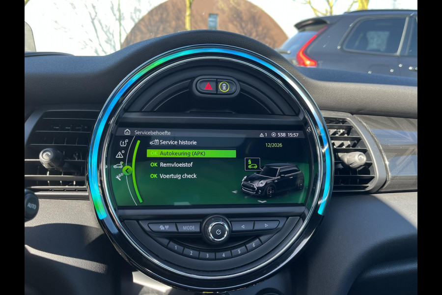 MINI Mini Electric Yours 33 kWh SOH 100% | VAN €20.900,- NU VOOR SLECHTS €18.877,- Uw LENTEVOORDEEL €2.023,-| SUPER COMPLEET UITGEVOERD| PANO | HARMAN KARDON | STOELVERWARMING| HEAD-UP DISPLAY| ACHTERUITRIJCAMERA|