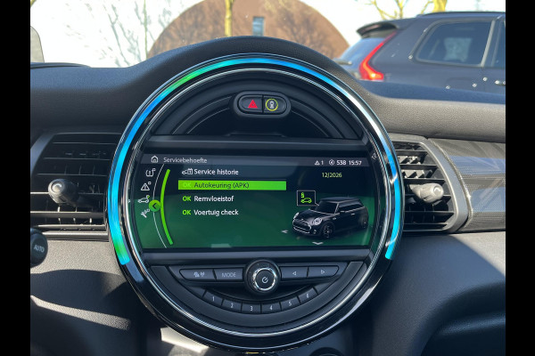 MINI Mini Electric Yours 33 kWh SOH 100% | VAN €20.900,- NU VOOR SLECHTS €18.877,- Uw LENTEVOORDEEL €2.023,-| SUPER COMPLEET UITGEVOERD| PANO | HARMAN KARDON | STOELVERWARMING| HEAD-UP DISPLAY| ACHTERUITRIJCAMERA|