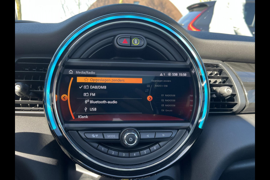 MINI Mini Electric Yours 33 kWh SOH 100% | VAN €20.900,- NU VOOR SLECHTS €18.877,- Uw LENTEVOORDEEL €2.023,-| SUPER COMPLEET UITGEVOERD| PANO | HARMAN KARDON | STOELVERWARMING| HEAD-UP DISPLAY| ACHTERUITRIJCAMERA|