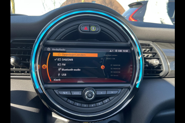 MINI Mini Electric Yours 33 kWh SOH 100% | VAN €20.900,- NU VOOR SLECHTS €18.877,- Uw LENTEVOORDEEL €2.023,-| SUPER COMPLEET UITGEVOERD| PANO | HARMAN KARDON | STOELVERWARMING| HEAD-UP DISPLAY| ACHTERUITRIJCAMERA|