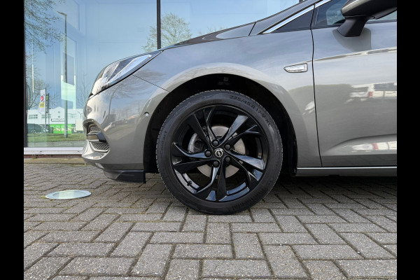 Opel Astra Sports Tourer 1.2 Turbo Elegance - Navi - Climate - Parkeerhulp - Trekhaak - Org.NL