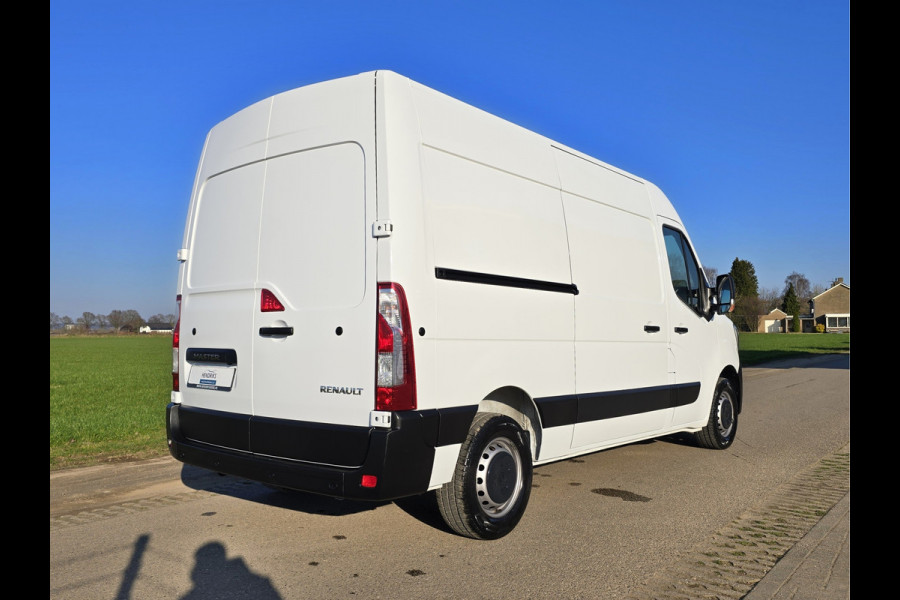 Renault Master T35 2.3 dCi L2 H2 - 150 PK - Euro 6 - Airco - Cruise Control