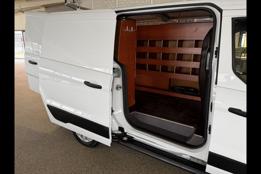 Ford Transit Connect 1.5 EcoBlue 100pk L2 Trend HP / vaste prijs rijklaar € 12.950 ex btw / lease vanaf € 218 / euro 6 / bpm vrij / airco / cruise / trekhaak / ingerichte laadruimte