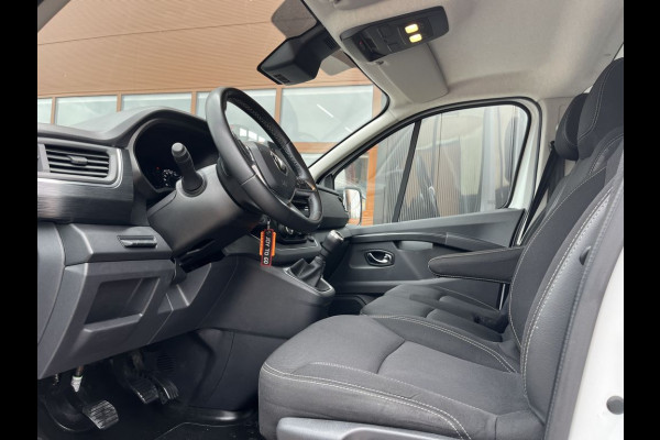 Renault Trafic 2.0 dCi E6 110pk Comfort 3p Lease €287 p/m, Trekhaak, Airco Aut., Navi, Carplay, Camera, PDC, Led, Cruise controle, Onderhoudshistorie aanwezig