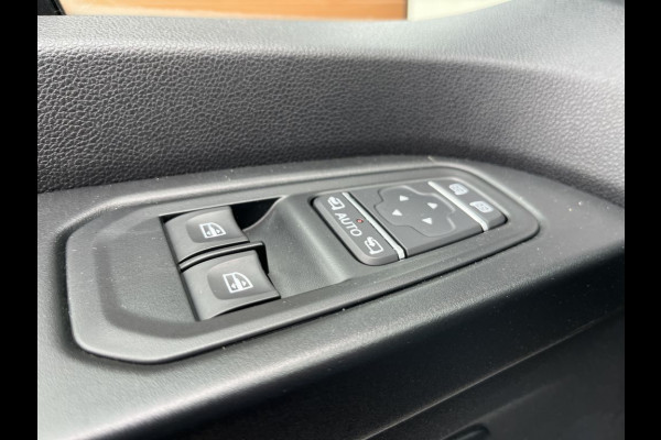 Renault Trafic 2.0 dCi E6 110pk Comfort 3p Lease €287 p/m, Trekhaak, Airco Aut., Navi, Carplay, Camera, PDC, Led, Cruise controle, Onderhoudshistorie aanwezig