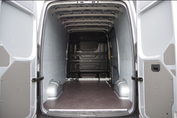 Volkswagen Crafter 35 2.0 TDI L3H3 Highline 177PK AUT. LED, STANDKACHEL, CAMERA, NAVI, CRUISE, AIRCO, PARKEERSENSOREN