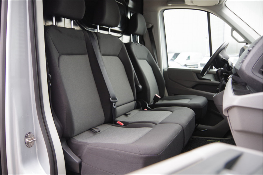 Volkswagen Crafter 35 2.0 TDI L3H3 Highline 177PK AUT. LED, STANDKACHEL, CAMERA, NAVI, CRUISE, AIRCO, PARKEERSENSOREN