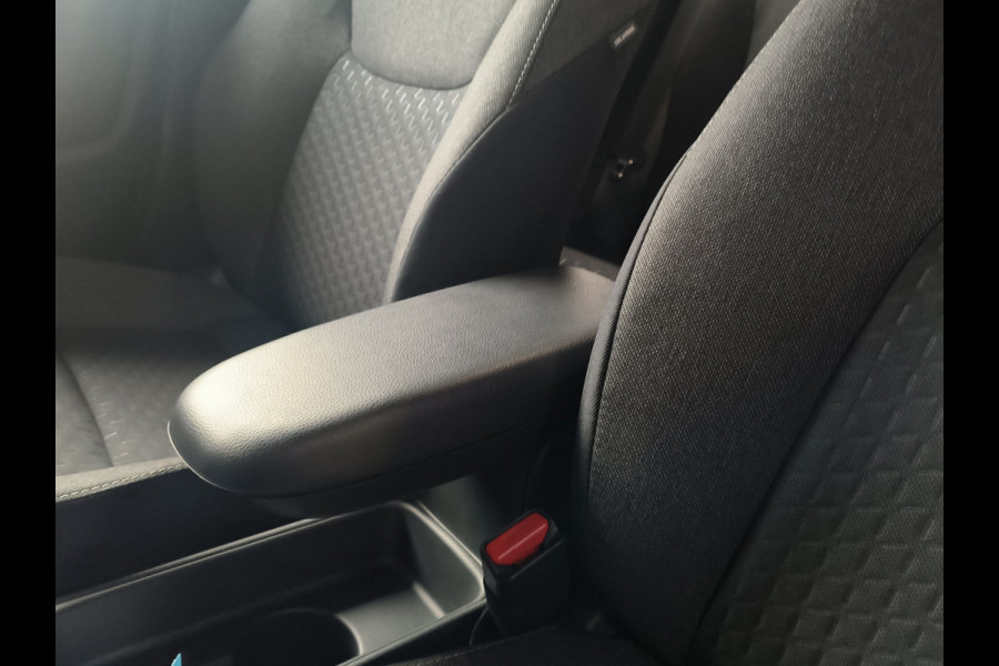 Toyota Yaris Cross 1.5 Hybrid 115 Comfort Dynamic uit 2025 Rijklaar + Fabrieksgarantie Henk Jongen Auto's in Helmond,  al 50 jaar service zoals 't hoort!