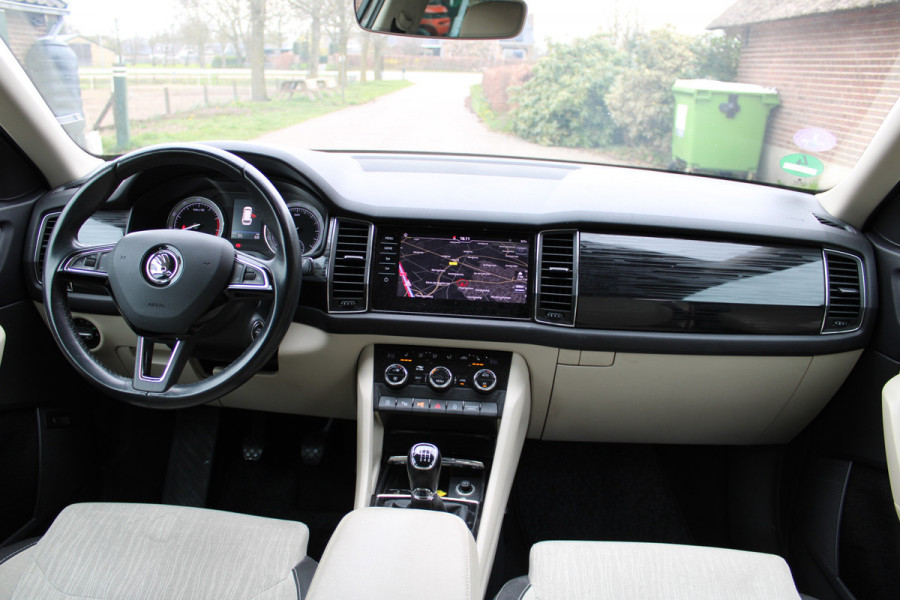 Škoda Kodiaq 1.4 TSI Style Business NAVI LED 360 TREKHAAK 150Pk 179000KM!!!