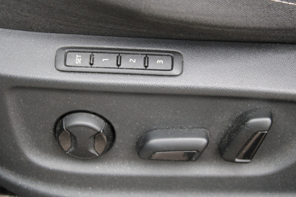 Škoda Kodiaq 1.4 TSI Style Business NAVI LED 360 TREKHAAK 150Pk 179000KM!!!