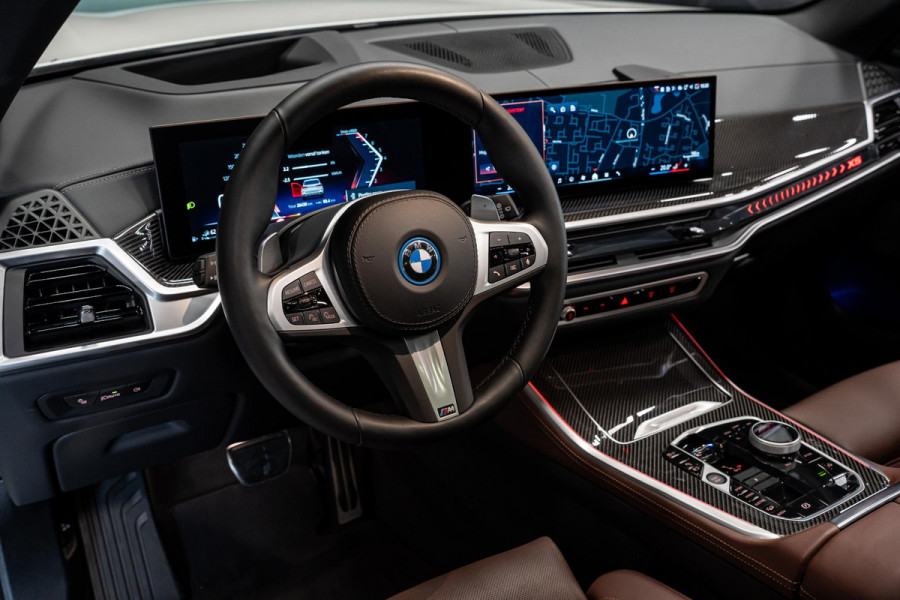 BMW X5 xDrive50e *M-Sport Pro / Harman Kardon / Stoelventilatie + Massage / Panorama Sky Lounge / Soft-Close / Carbon Interieur*