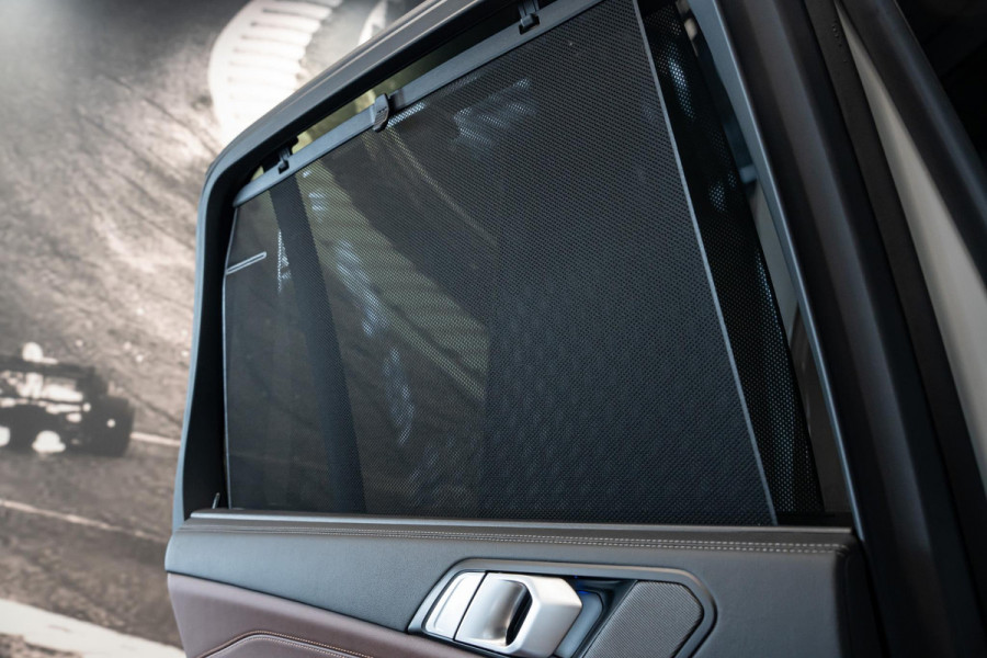 BMW X5 xDrive50e *M-Sport Pro / Harman Kardon / Stoelventilatie + Massage / Panorama Sky Lounge / Soft-Close / Carbon Interieur*