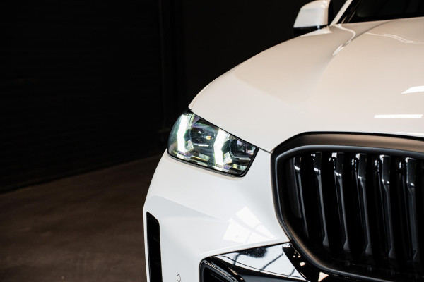 BMW X5 xDrive50e *M-Sport Pro / Harman Kardon / Stoelventilatie + Massage / Panorama Sky Lounge / Soft-Close / Carbon Interieur*
