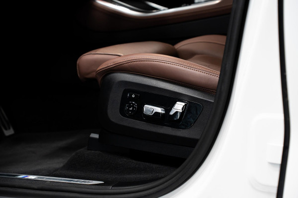 BMW X5 xDrive50e *M-Sport Pro / Harman Kardon / Stoelventilatie + Massage / Panorama Sky Lounge / Soft-Close / Carbon Interieur*
